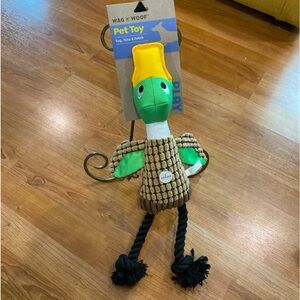 - Jmle - Brand New Wag N Woof  Dog Toy With Squeaker 16”